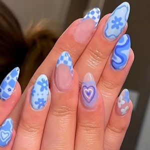 🚨24pc Blue Almond Shaped Short Nail Set - Glossy  with Heart, Flower & Wave